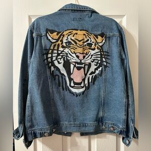 NWT | Tiger Bite Jean Jacket | Denim | Large | Boutique